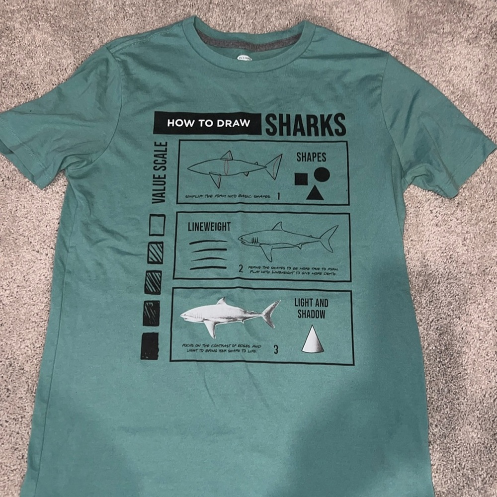 Boy’s Old Navy t-shirt